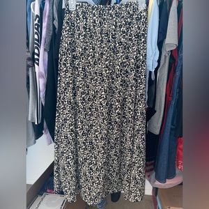 Maxi floral skirt